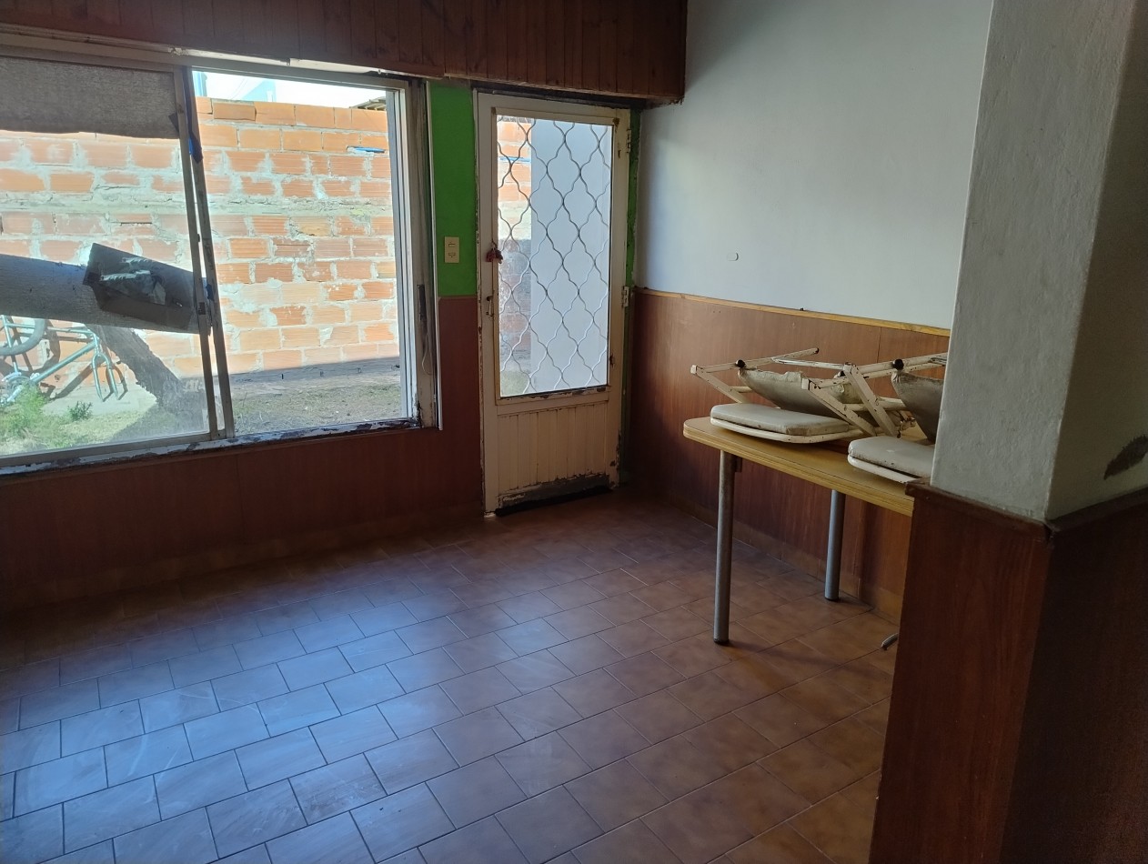 Casa en venta en el barrio km 5 a restaurar