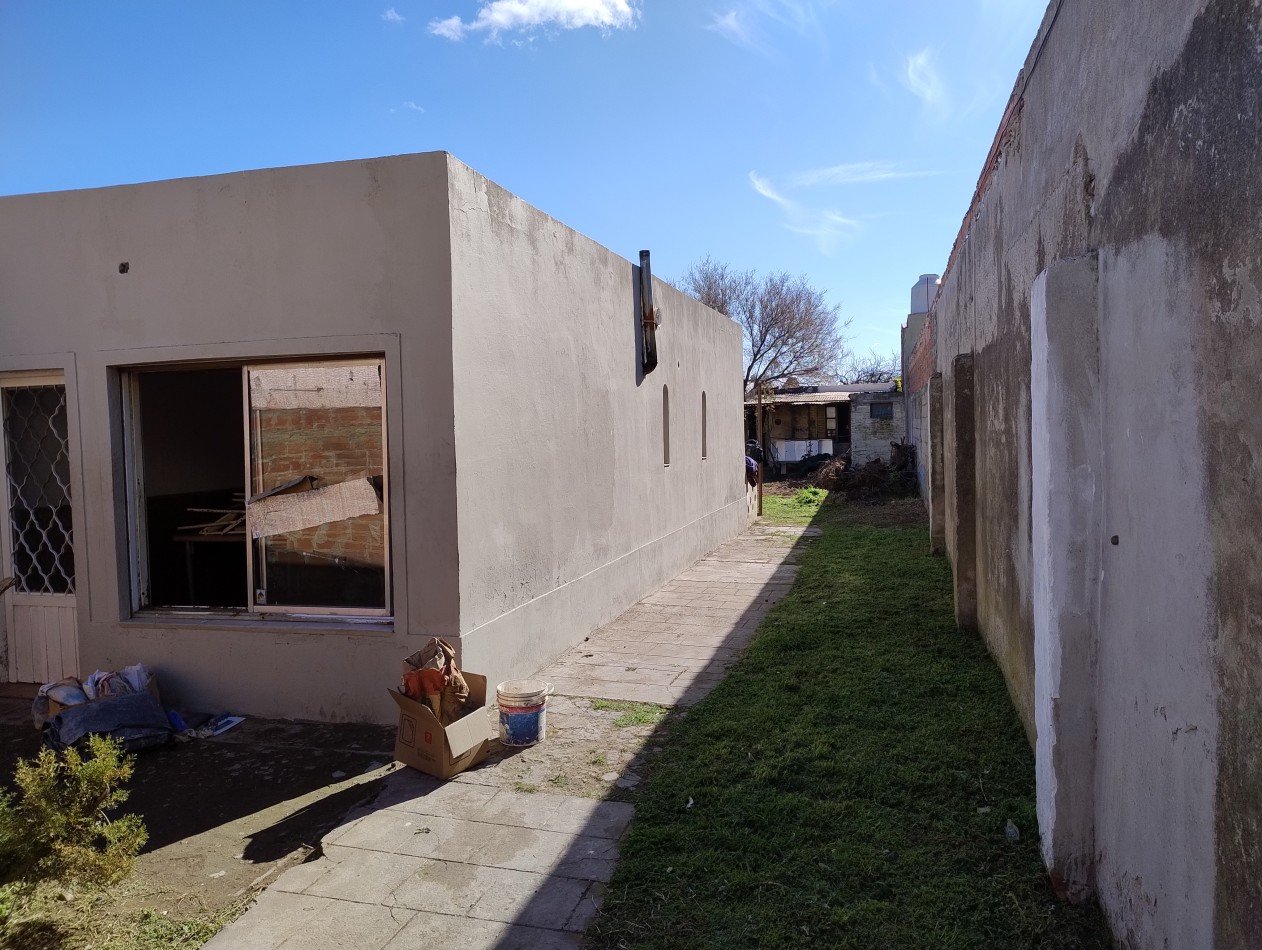 Casa en venta en el barrio km 5 a restaurar