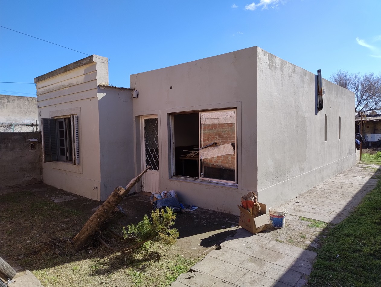 Casa en venta en el barrio km 5 a restaurar