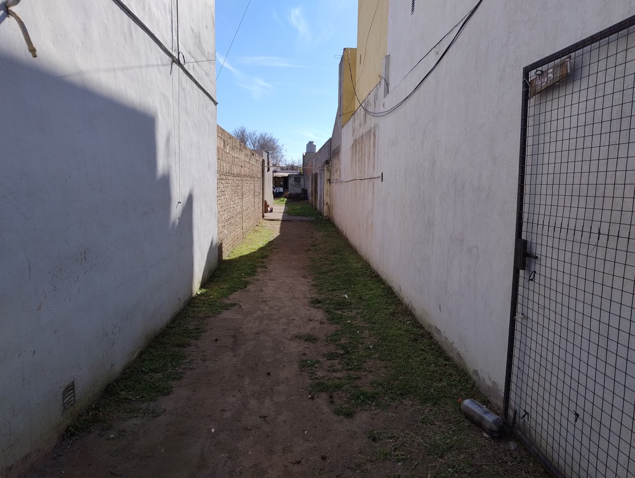 Casa en venta en el barrio km 5 a restaurar