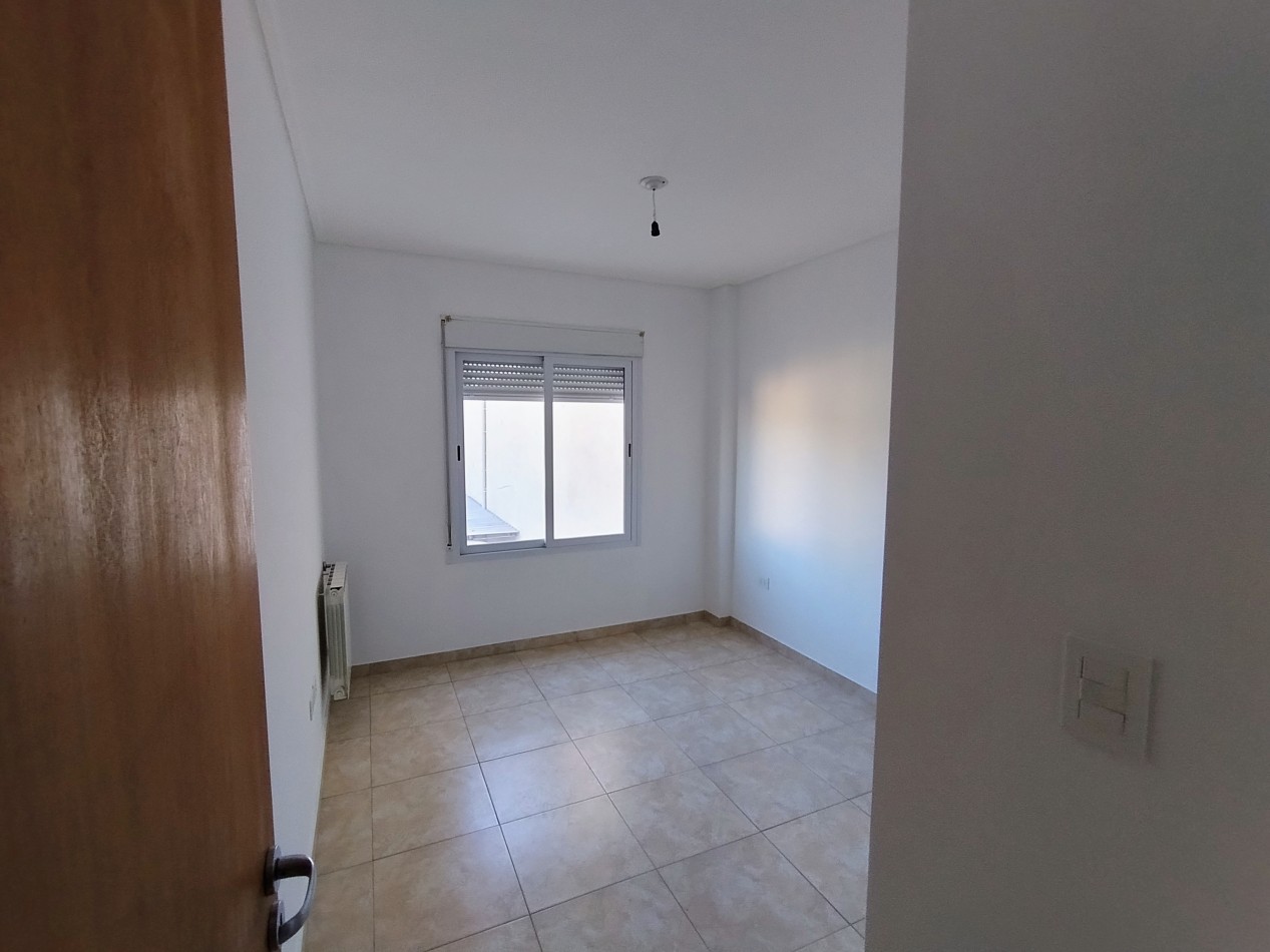 En venta departamento con cochera en Bahia Blanca 