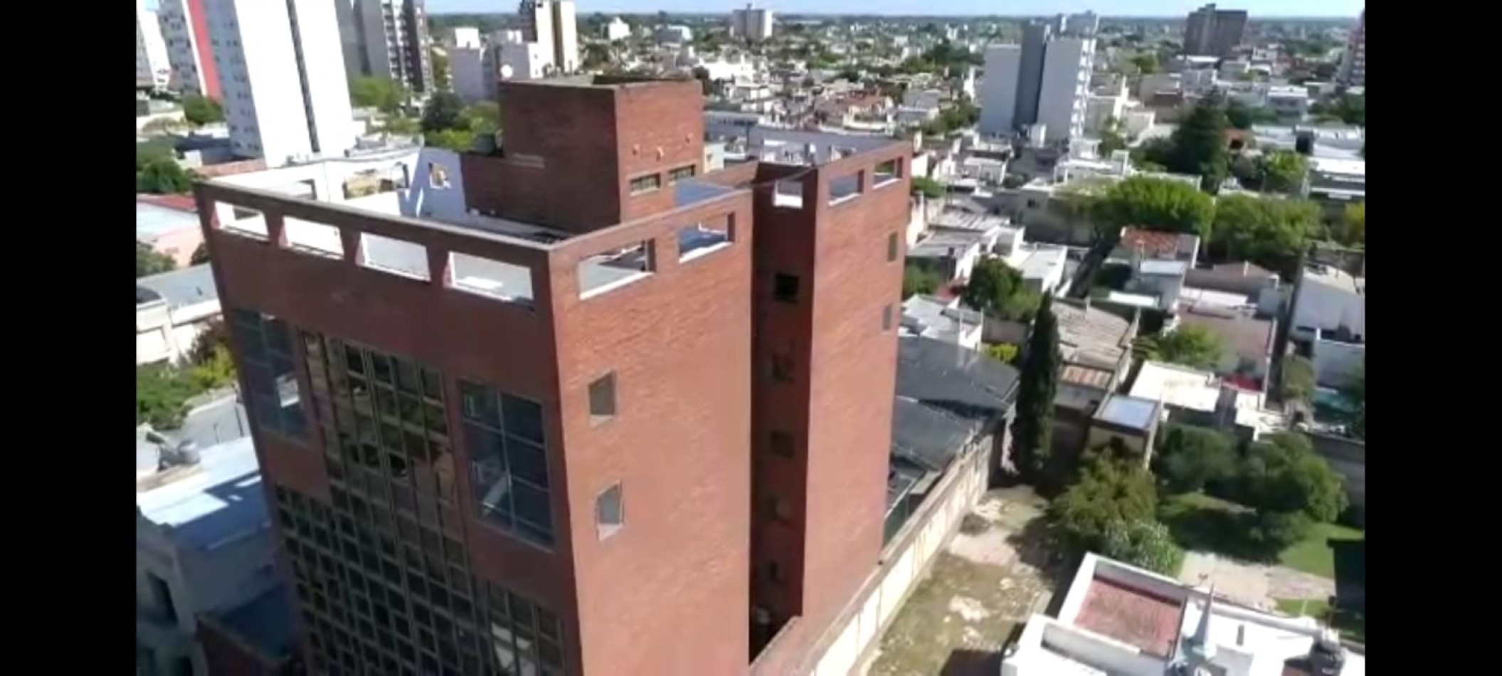 OPORTUNIDAD UNICA DE INVERSION CORPORATIVA: EDIFICIO EN BLOCK EN VENTA - BAHIA BLANCA