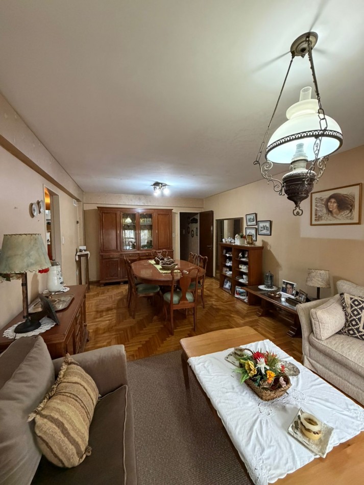Departamento de 3 dormitorios en venta sobre Avenida Alem, Bahia Blanca