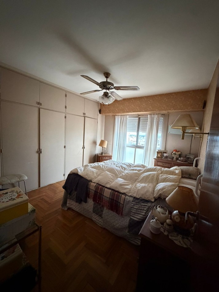 Departamento de 3 dormitorios en venta sobre Avenida Alem, Bahia Blanca