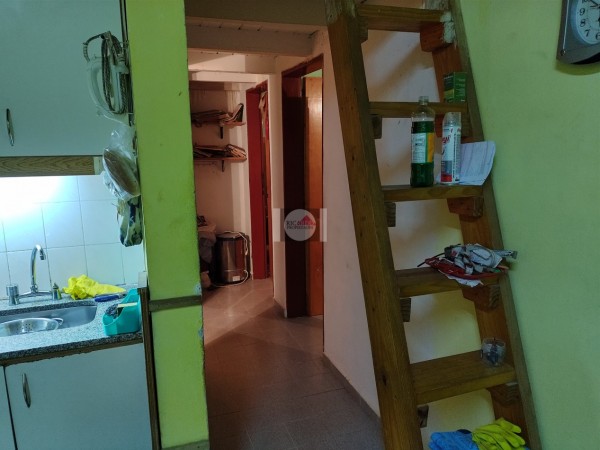 Vendo casa 3 dormitorios  y departamento en Ingeniero White 